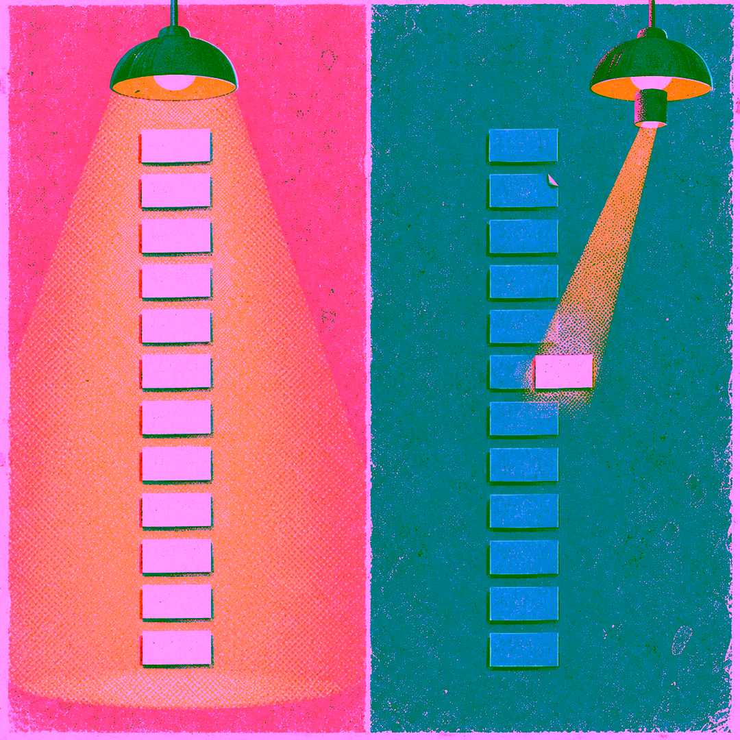 A two-panel print. On the left, a hanging lamp casts a wide cone of yellow light that reaches every card in a column of twelve. On the right, the same lamp casts a narrow beam that lights one single card in the middle while the rest of the column stays in flat blue shadow